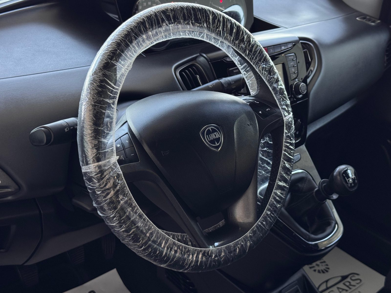 Lancia Ypsilon 1.2 69CV 5 porte Gold