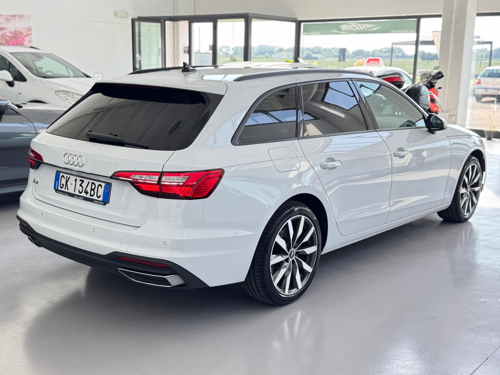 Audi A4 Avant 35 TDI/163 CV S tronic